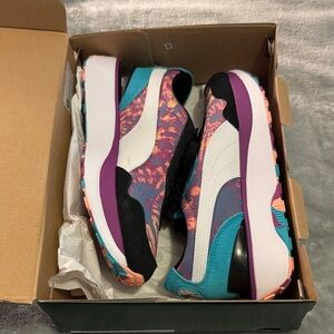 Puma Women's Teal and Purple Sneakers